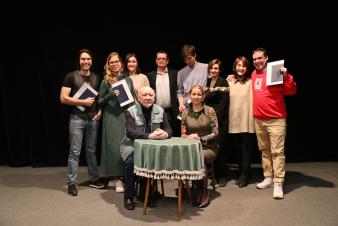Выпускникам заочного отделения ЕГТИ специальности «Режиссура театра» вручили дипломы