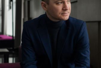 Режиссер драмы в ЕГТИ