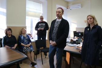 Выпускникам заочного отделения ЕГТИ специальности «Литературное творчество» вручили дипломы