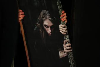 К 190-летию со дня издания повести Н. В. Гоголя «Портрет» в ЕГТИ состоялся показ одноимённого спектакля