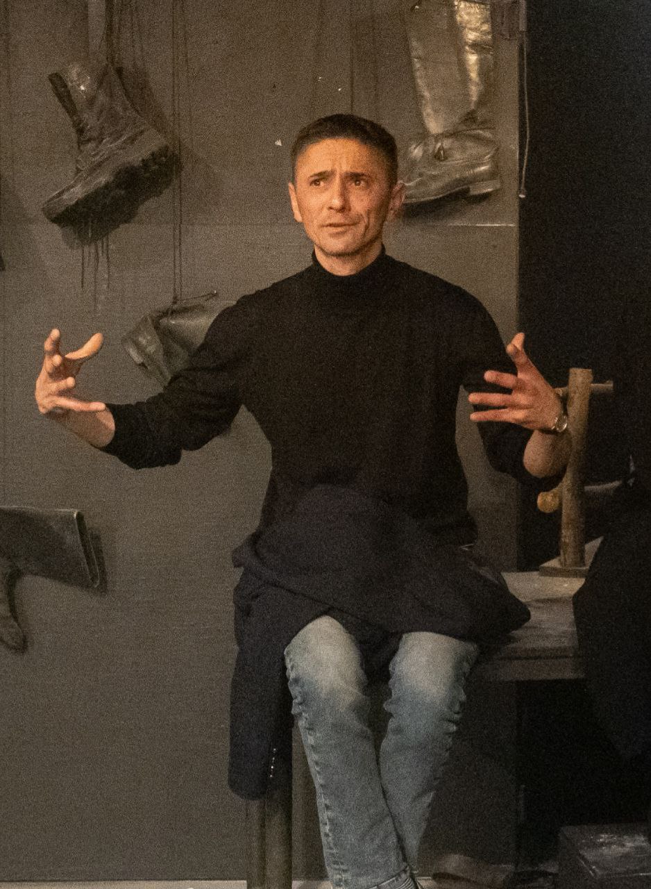 Режиссер драмы в ЕГТИ